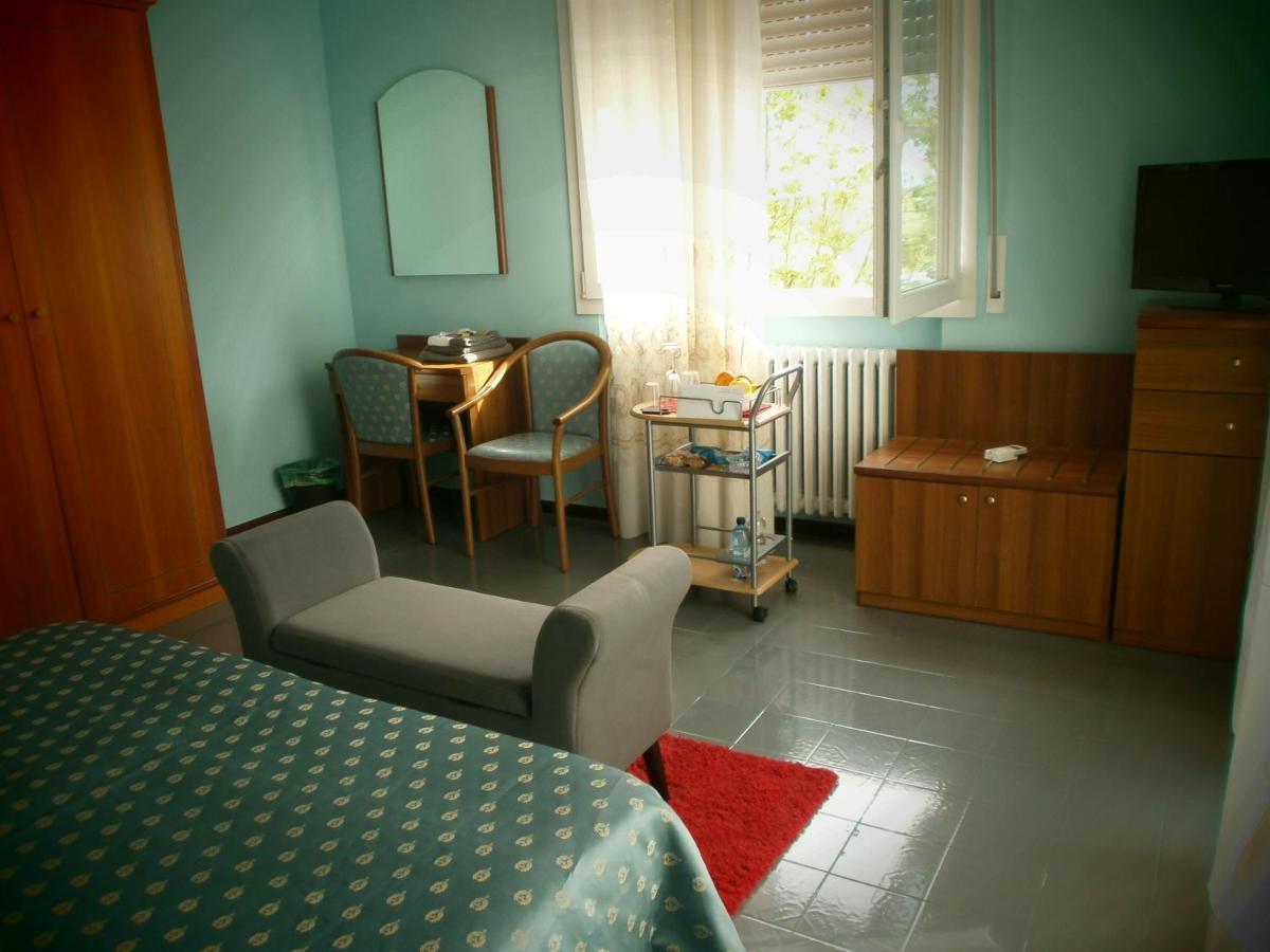 Il Leprotto - Room & Breakfast Altedo Εξωτερικό φωτογραφία